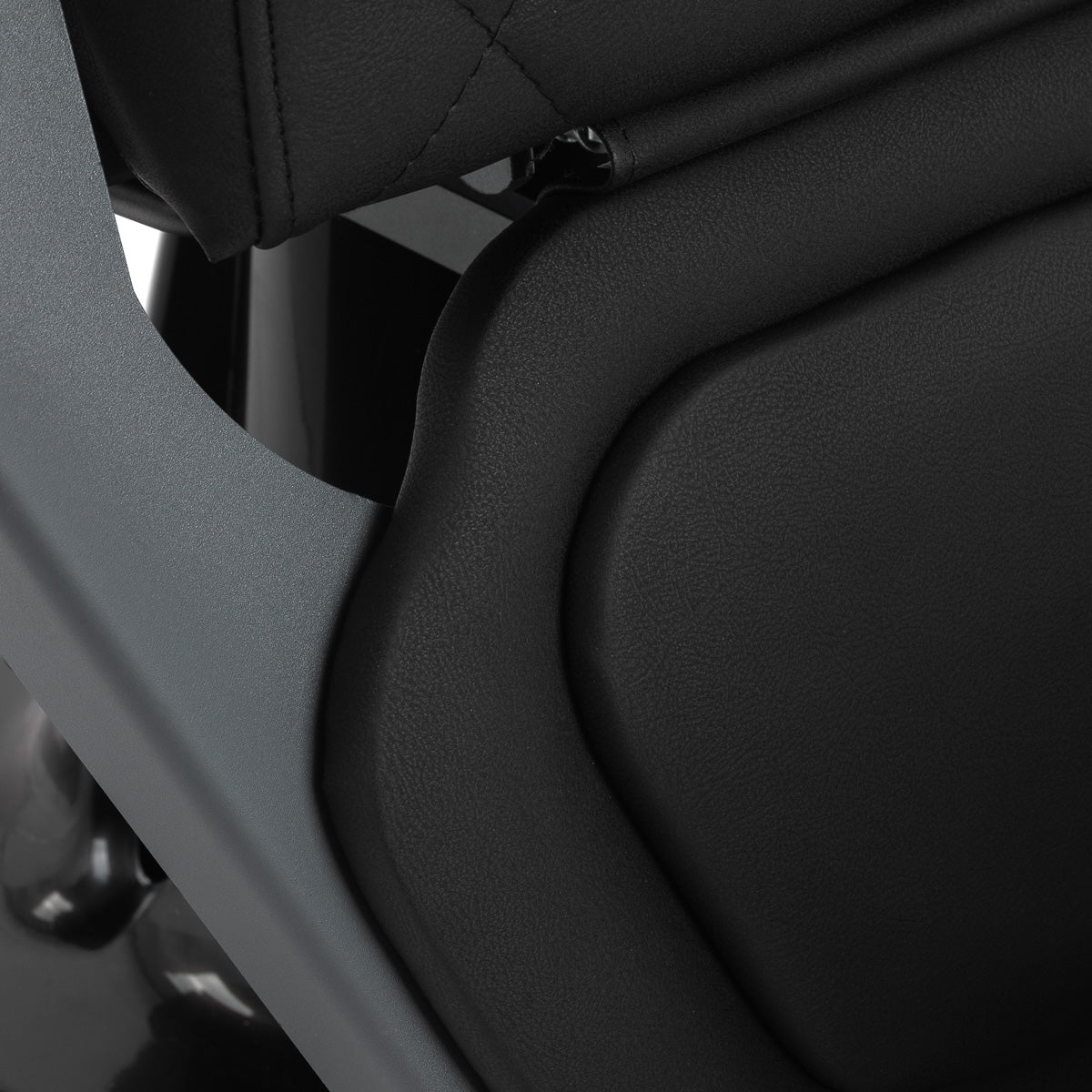 Fauteuil barbier Ardent Noir (structure graphite)